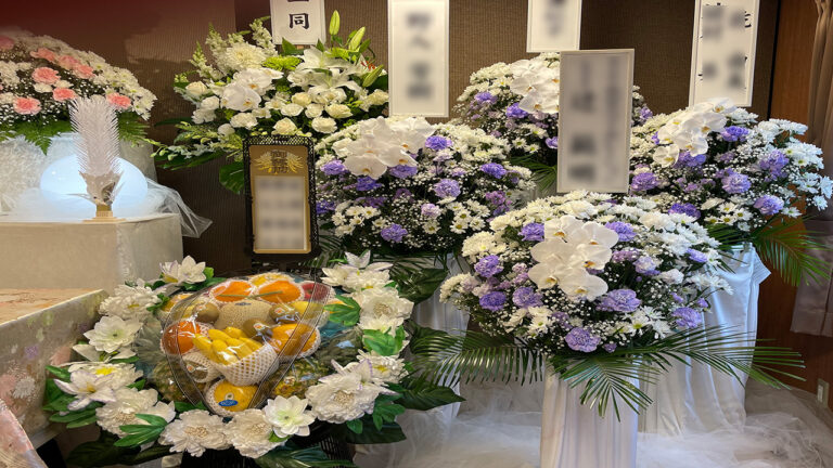 花 通夜 葬儀 どっち – 供花 お通夜 告別式 どちら : 通夜や葬儀に贈る供花の金額相場・手配方法・マナーを宗教別に解説 – HWKDDO